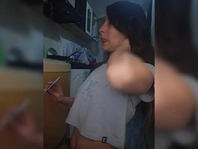 Kingofqueen23 – webcam model profile photo