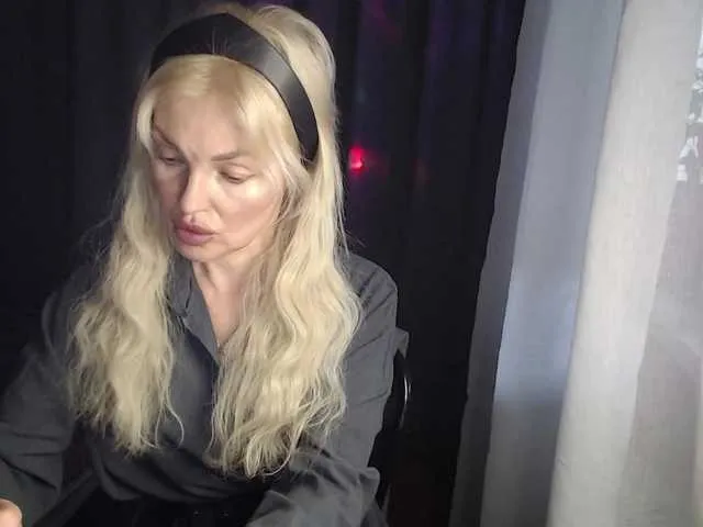 Margo77-1 – webcam model profile photo