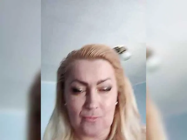 vetaru – webcam model profile photo