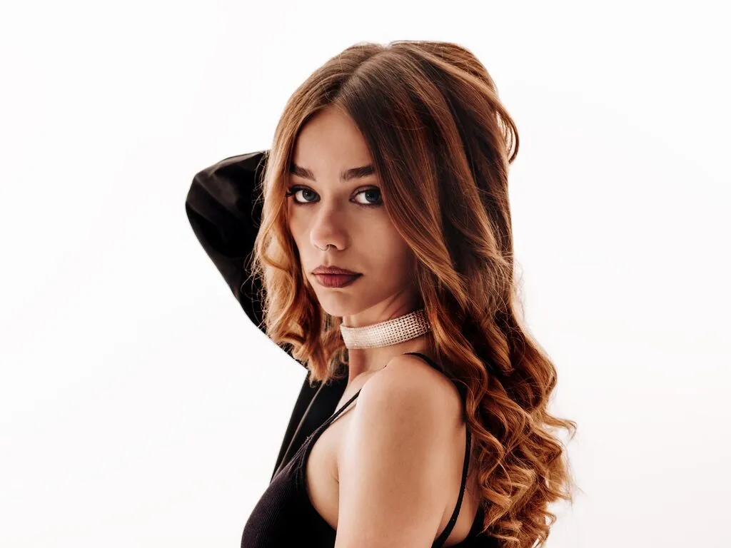 EmilliaFox – webcam model profile photo