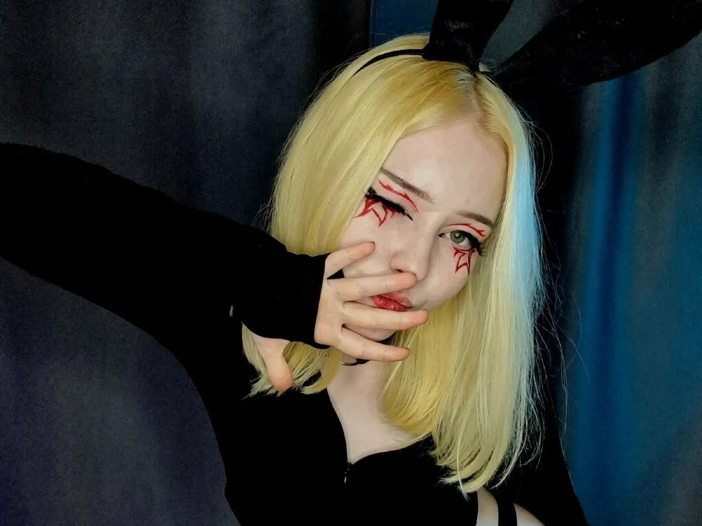 LynneAleck – webcam model profile photo