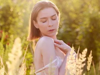 HelloAlice – webcam model profile photo