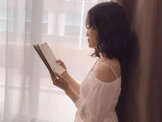 Yana99 – webcam model profile photo