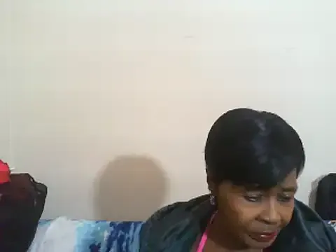 GUCCIMUMMY – webcam model profile photo