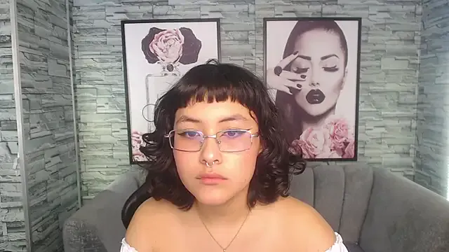Shizuko_b – webcam model profile photo