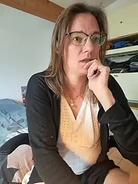 SpiceLea – webcam model profile photo